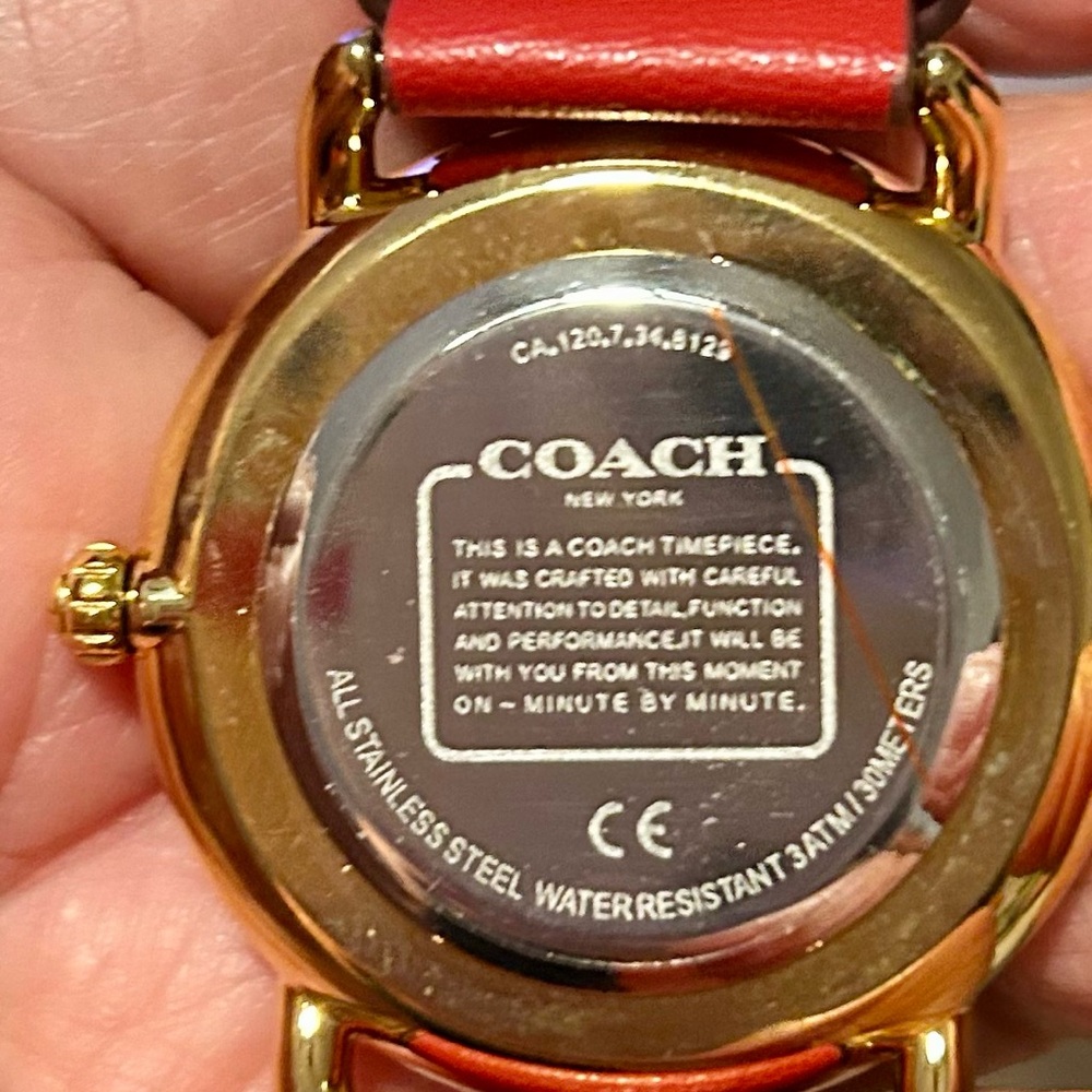 Coach Radiant Red and Gold Women's Watch red dragon - Picture 3 of 8